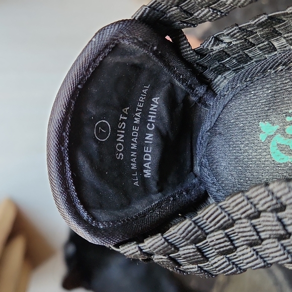 Serene wedge strappy sandals, peep toe. - Picture 6 of 6